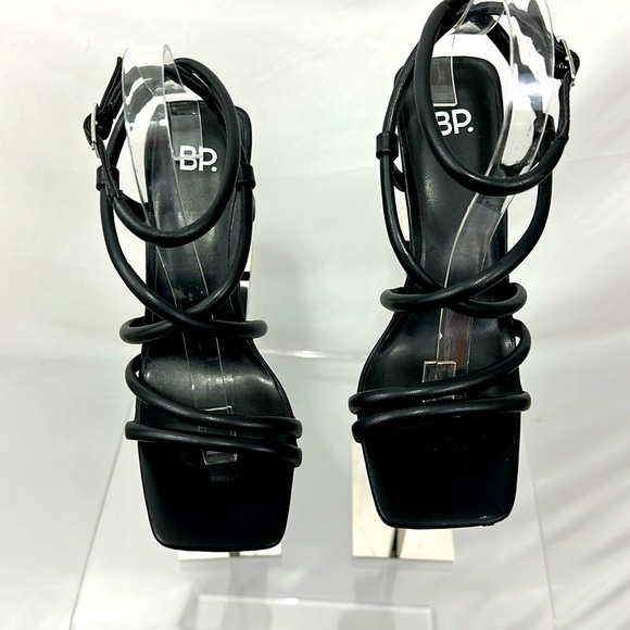 Nordstrom BP. Ashlyn Black  Square Toe Strappy Sandal Flared Triangular … - Picture 7 of 11